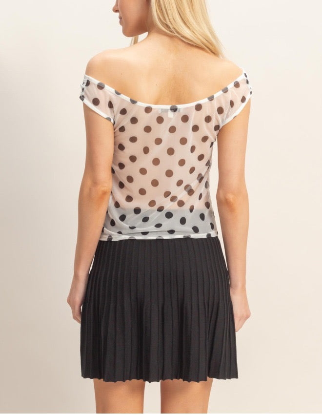White Top w Black Polka Dots