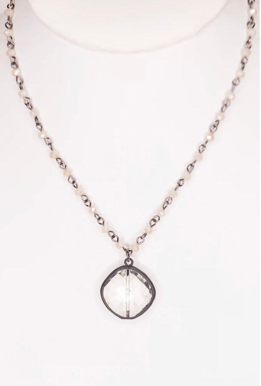 Ariel Necklace In Cream